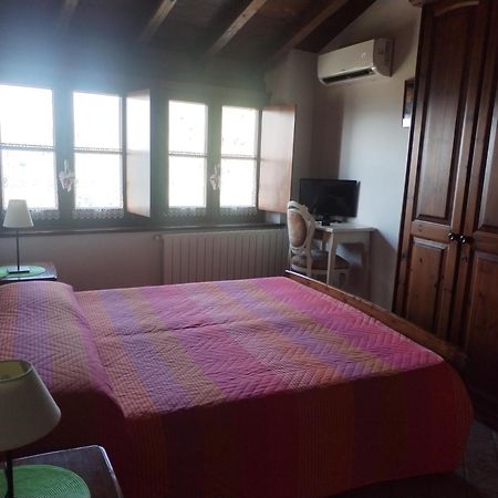 Bed & Breakfast Ca' Di Vissai Arnasco Kamer foto
